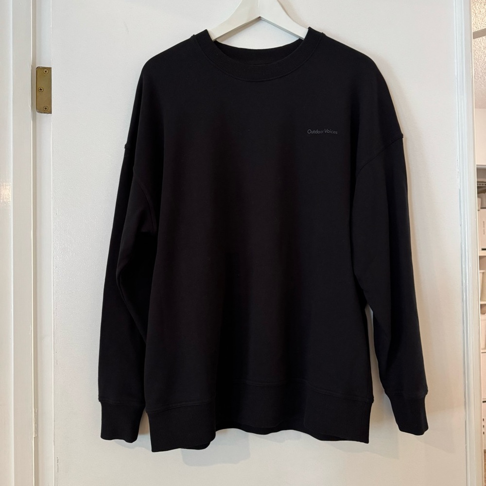 Outdoor Voices - Black Sweatshirt